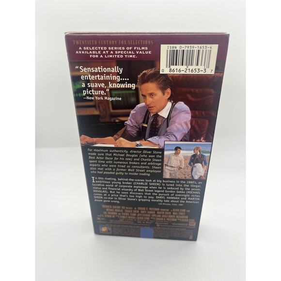 Wall Street (VHS, 1996) Michael Douglas Charlie Sheen Daryl Hannah - Picture 4 of 6